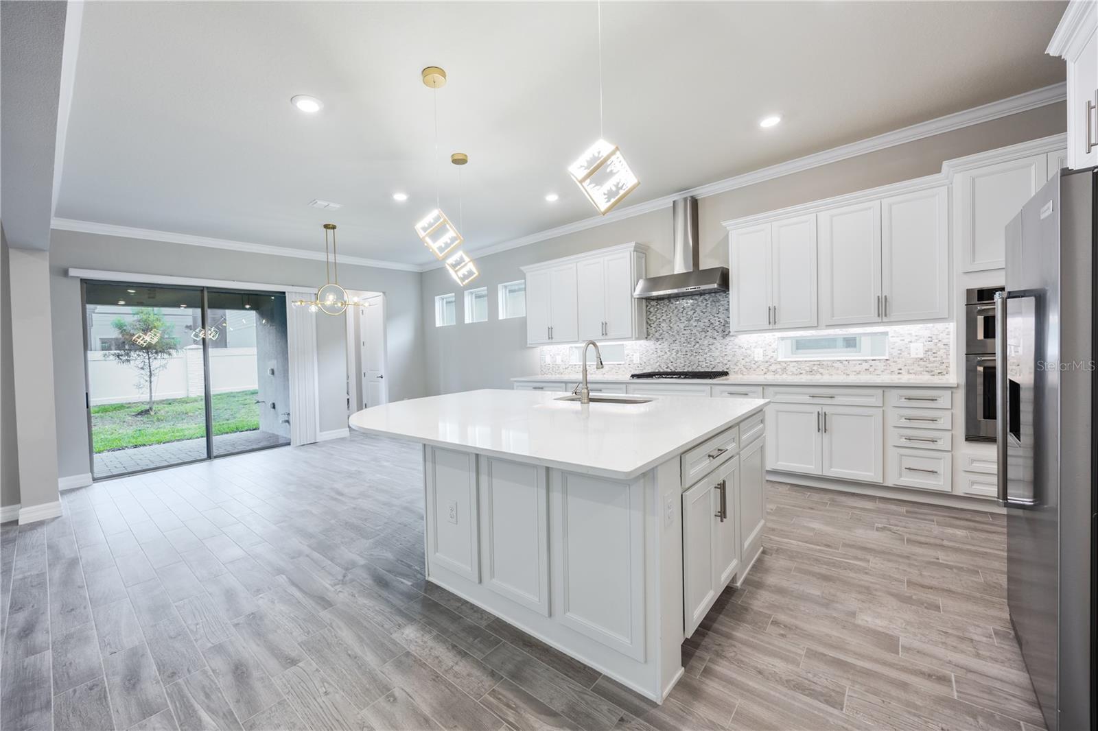 Image 4 of 37 For 8077 Leaf Grove Circle
