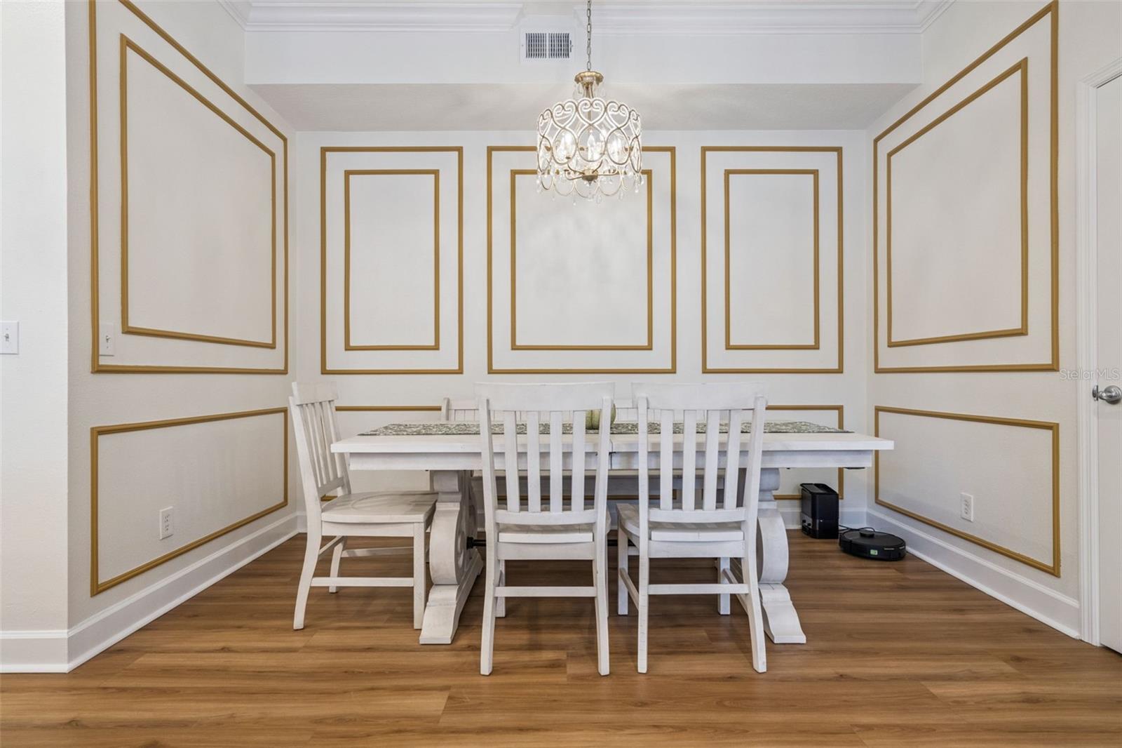 Image 21 of 84 For 1220 Ironsmith Drive 101