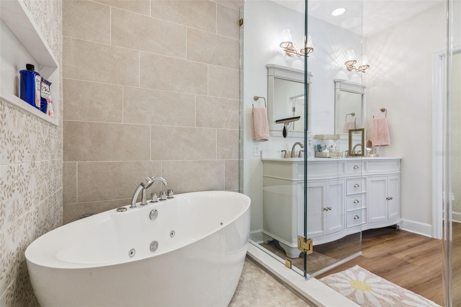 Image 31 of 84 For 1220 Ironsmith Drive 101