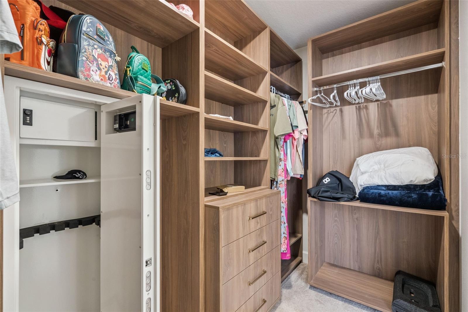 Image 33 of 84 For 1220 Ironsmith Drive 101