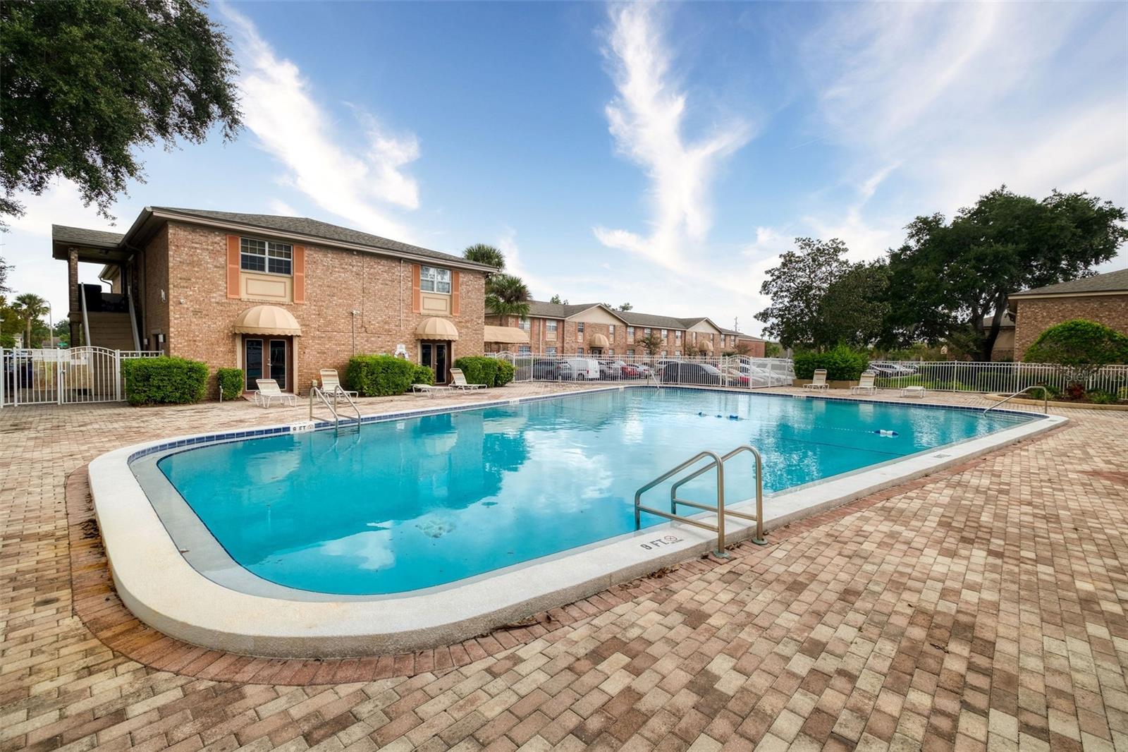 Image 15 of 26 For 500 Banyon Tree Circle 104