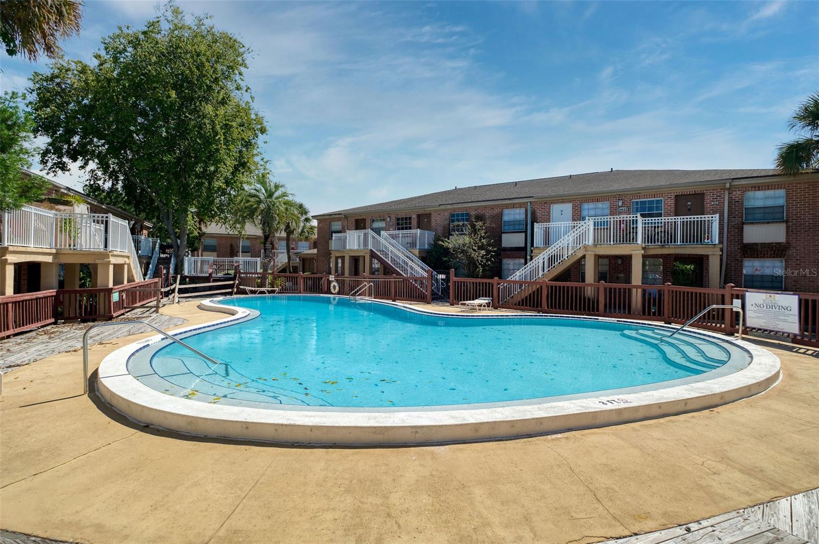Image 18 of 26 For 500 Banyon Tree Circle 104