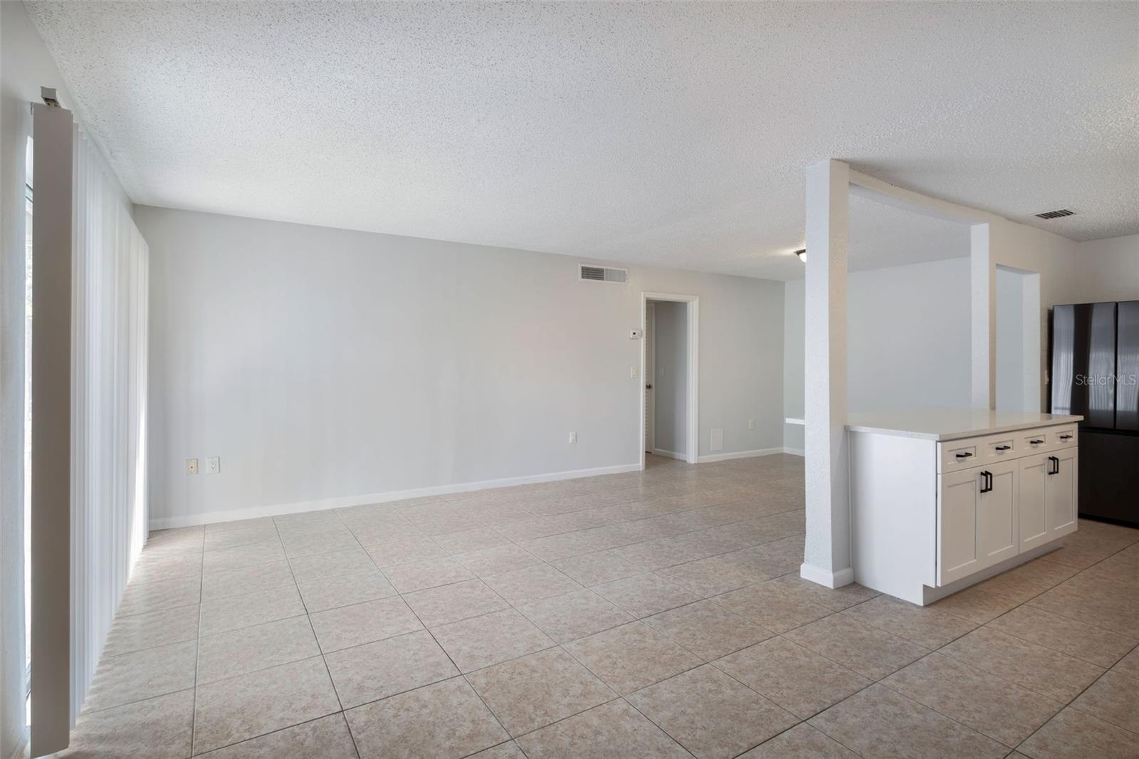 Image 23 of 26 For 500 Banyon Tree Circle 104