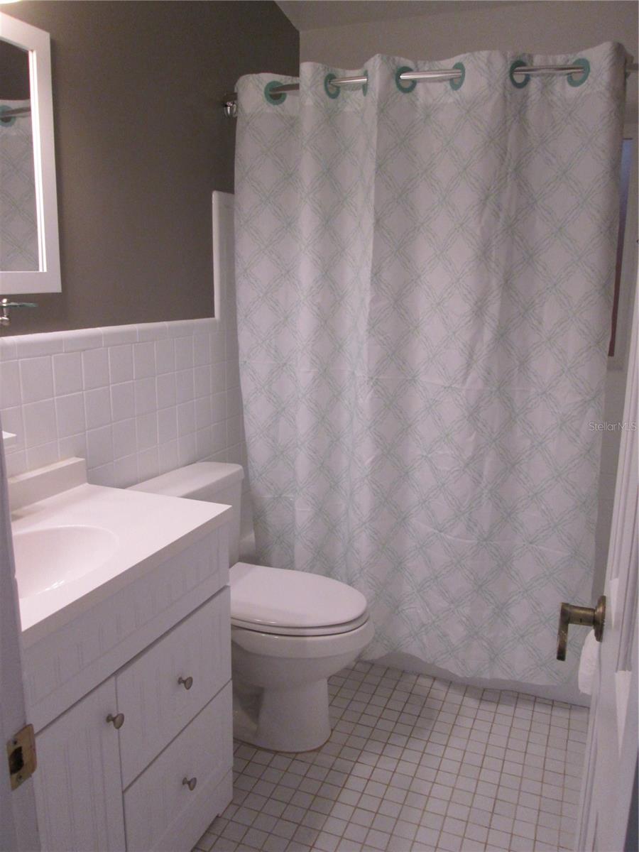 Image 13 of 27 For 770 Baffie Avenue