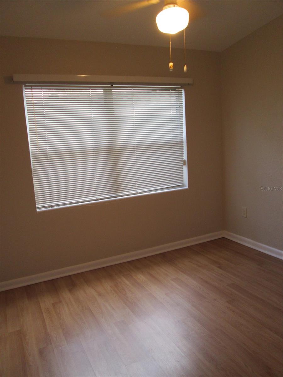 Image 14 of 27 For 770 Baffie Avenue