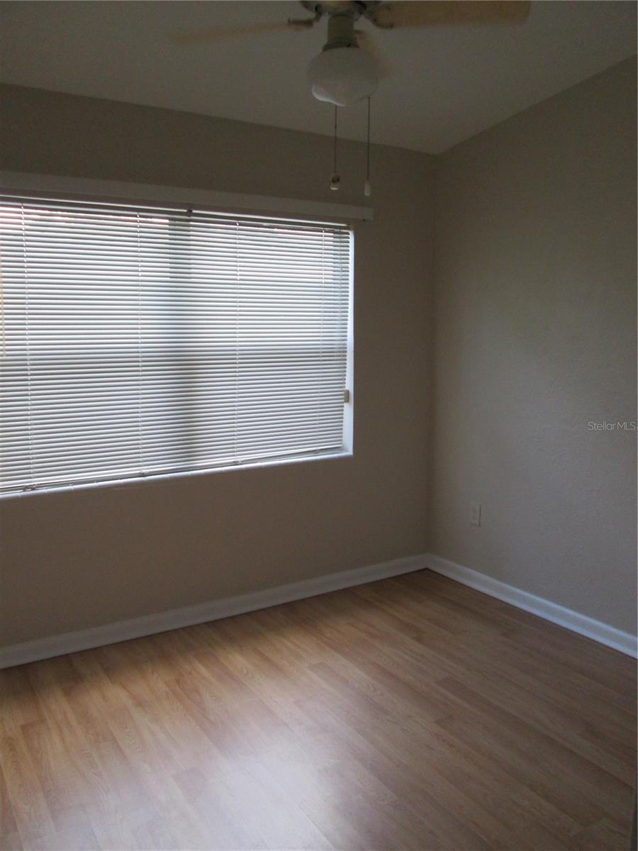 Image 16 of 27 For 770 Baffie Avenue