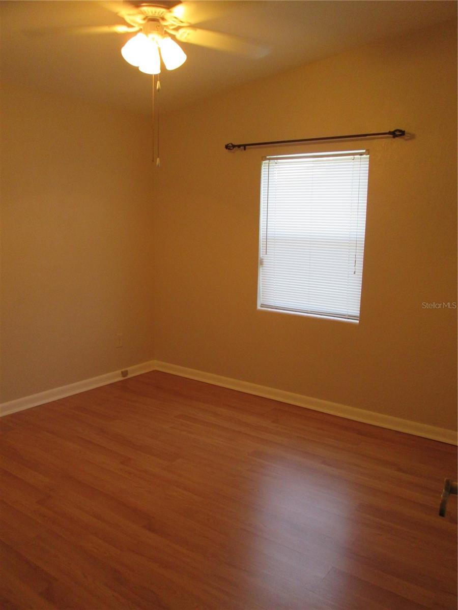 Image 21 of 27 For 770 Baffie Avenue