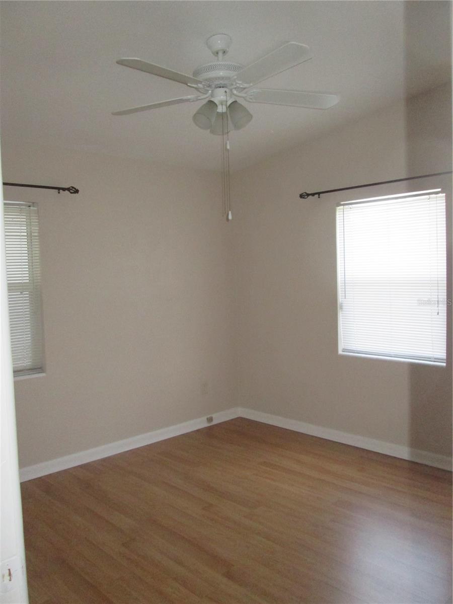 Image 22 of 27 For 770 Baffie Avenue
