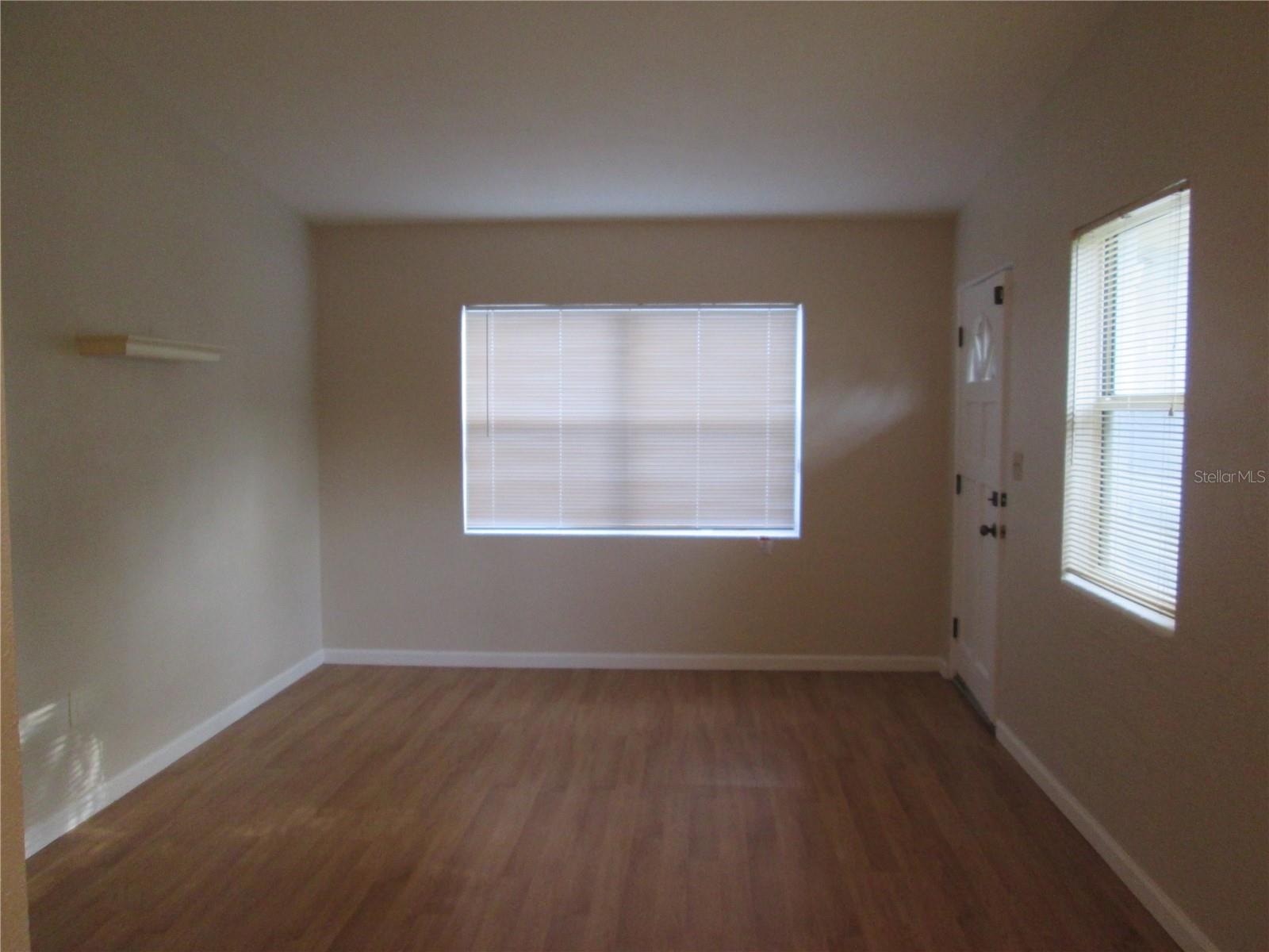 Image 3 of 27 For 770 Baffie Avenue