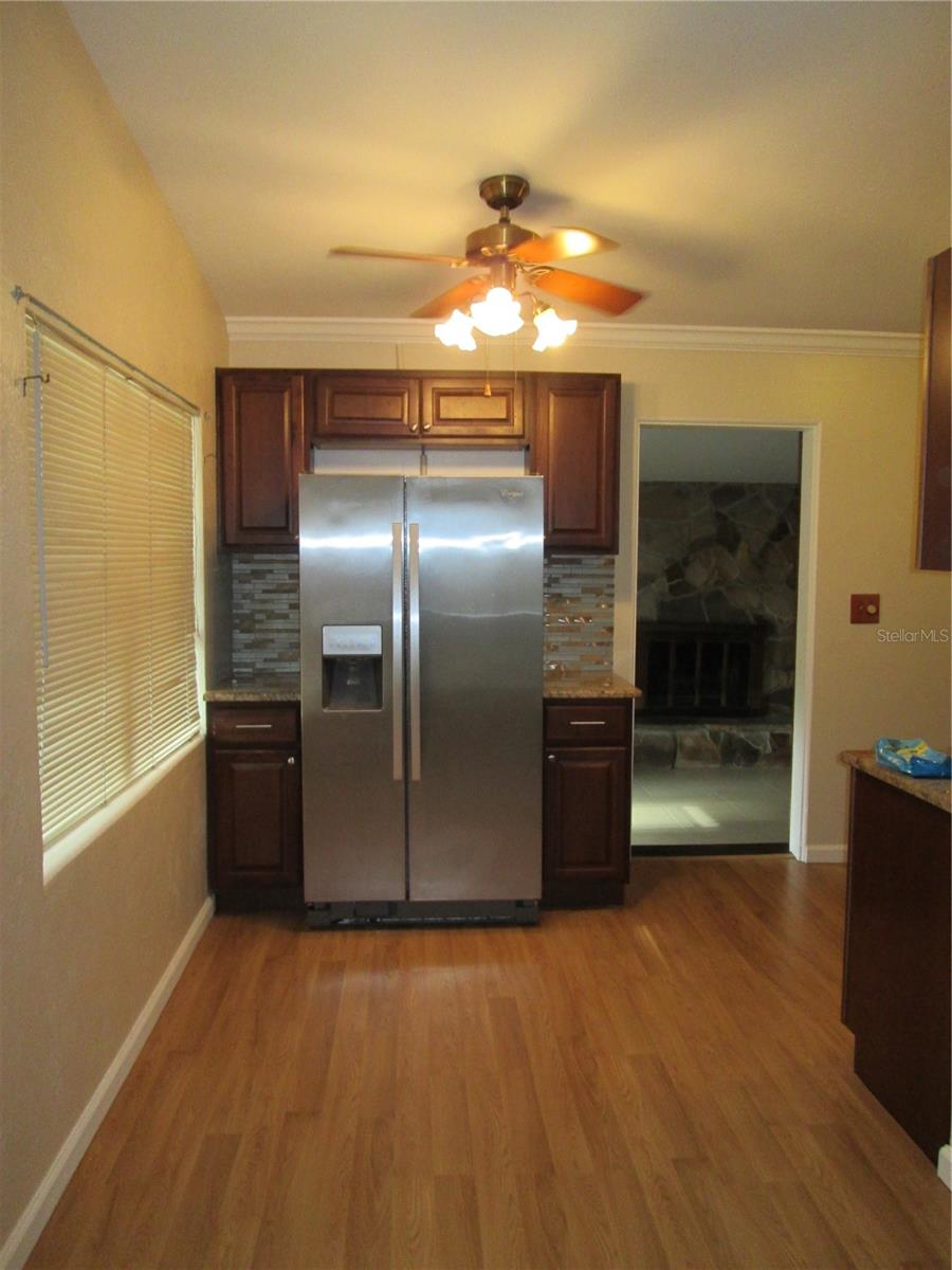 Image 5 of 27 For 770 Baffie Avenue