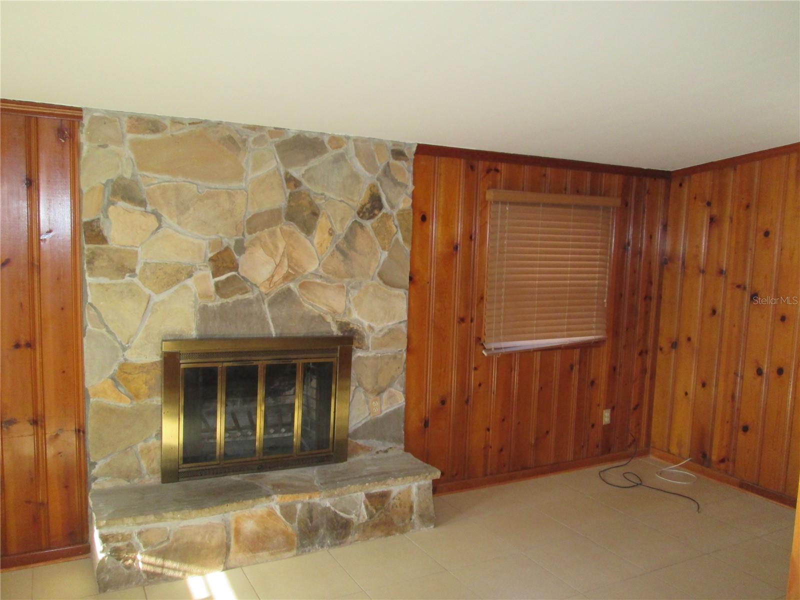 Image 9 of 27 For 770 Baffie Avenue