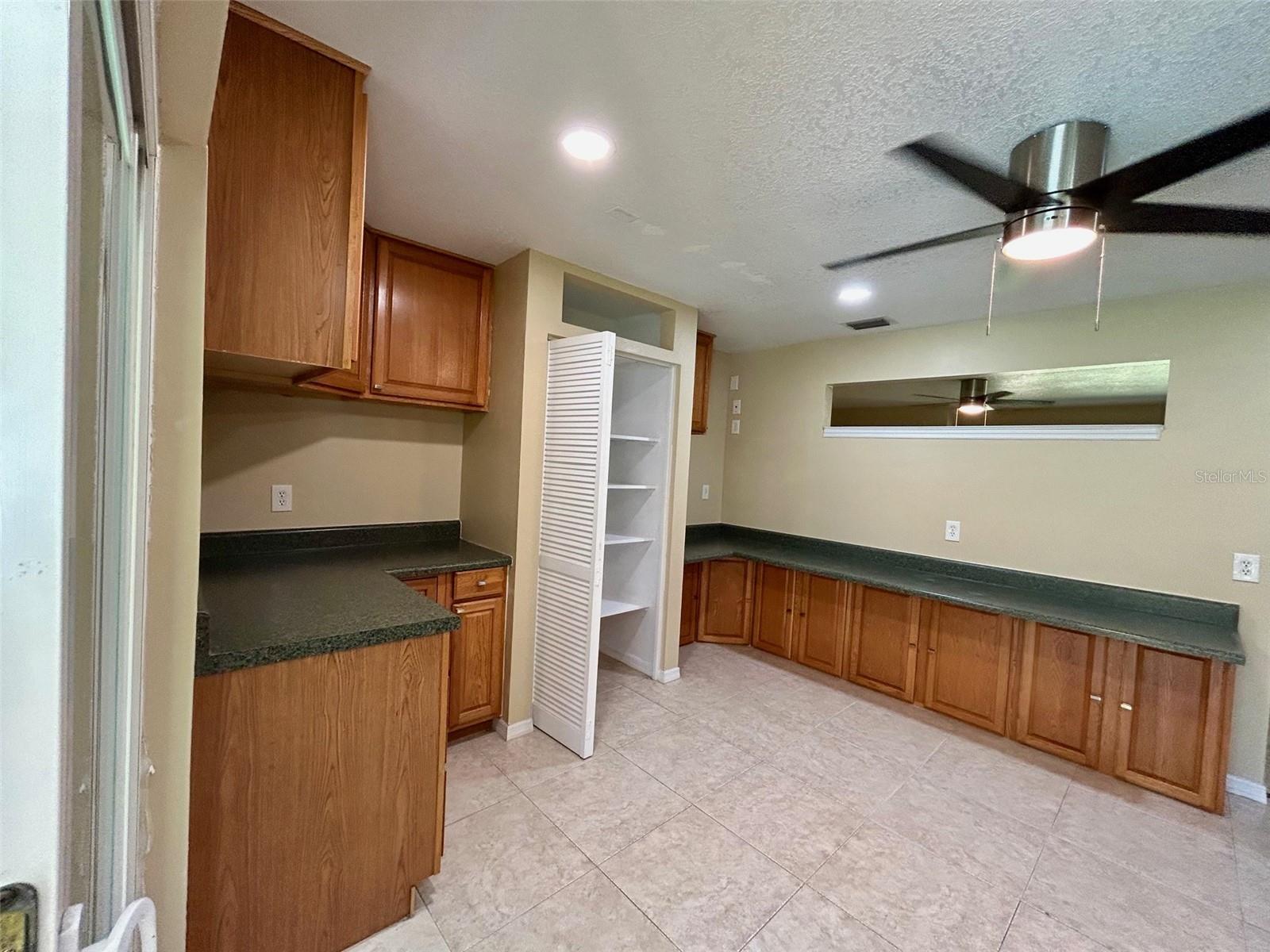 Image 11 of 31 For 1567 Brooks Lane