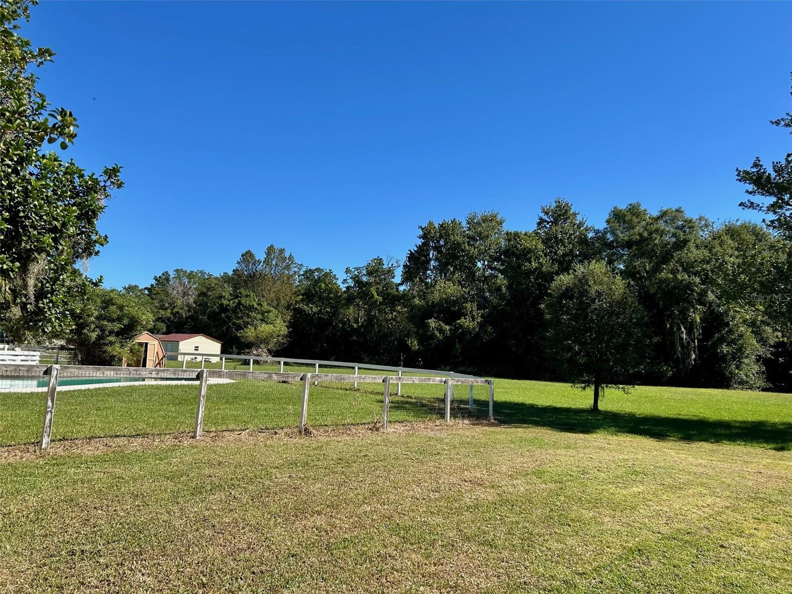 Image 4 of 31 For 1567 Brooks Lane