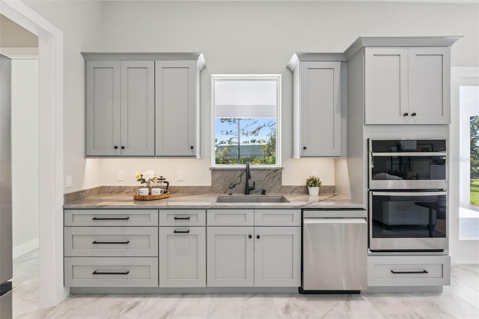 Image 19 of 59 For 20446 Quinlan Street