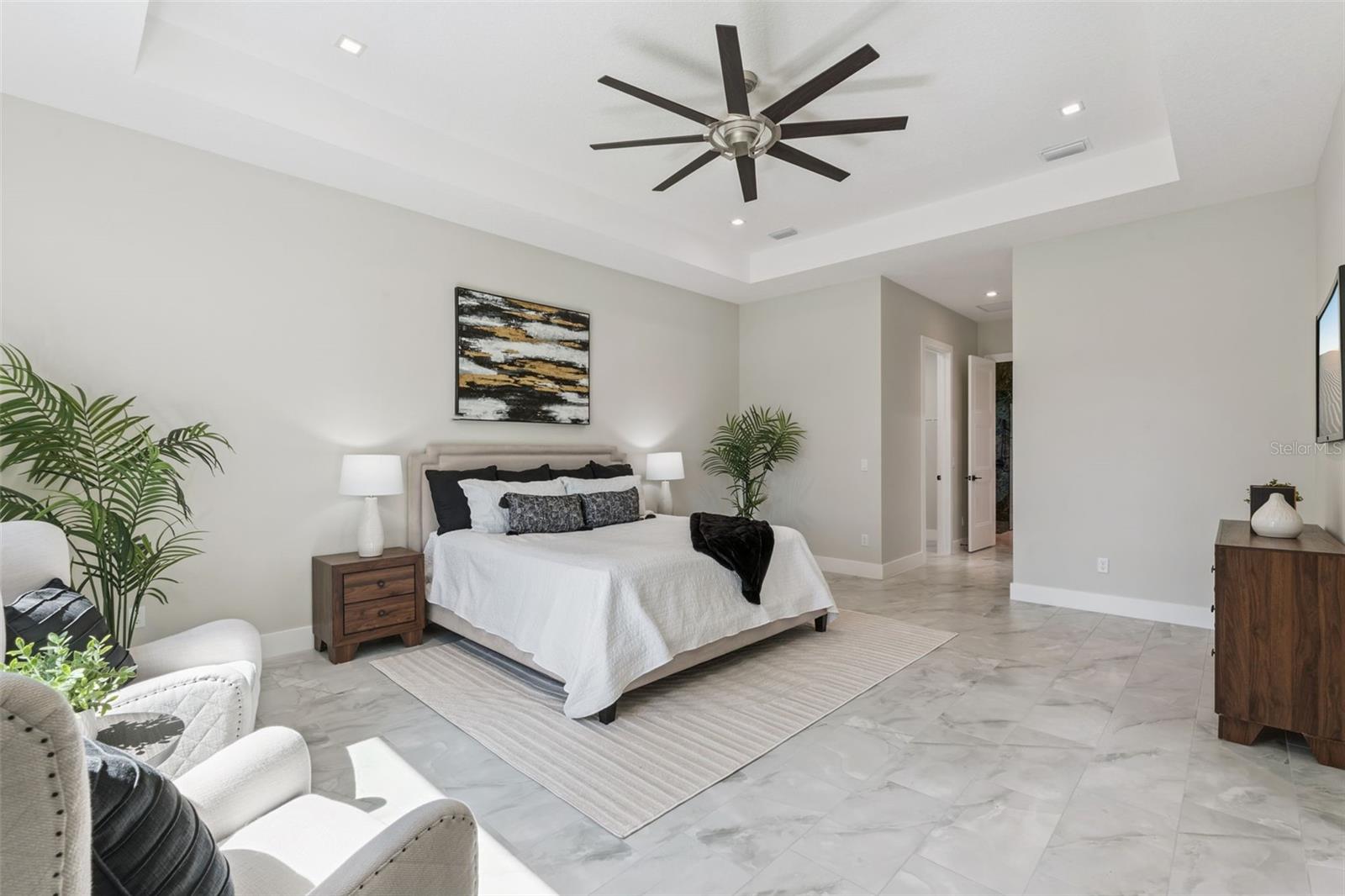 Image 28 of 59 For 20446 Quinlan Street