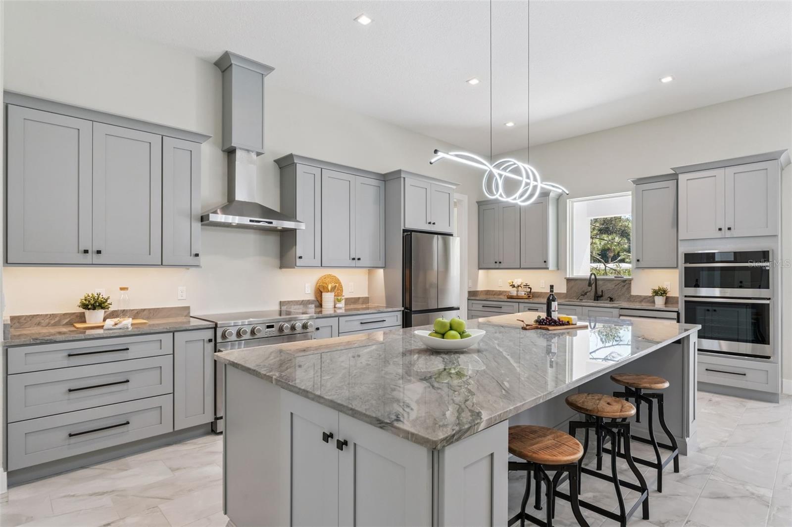 Image 3 of 59 For 20446 Quinlan Street