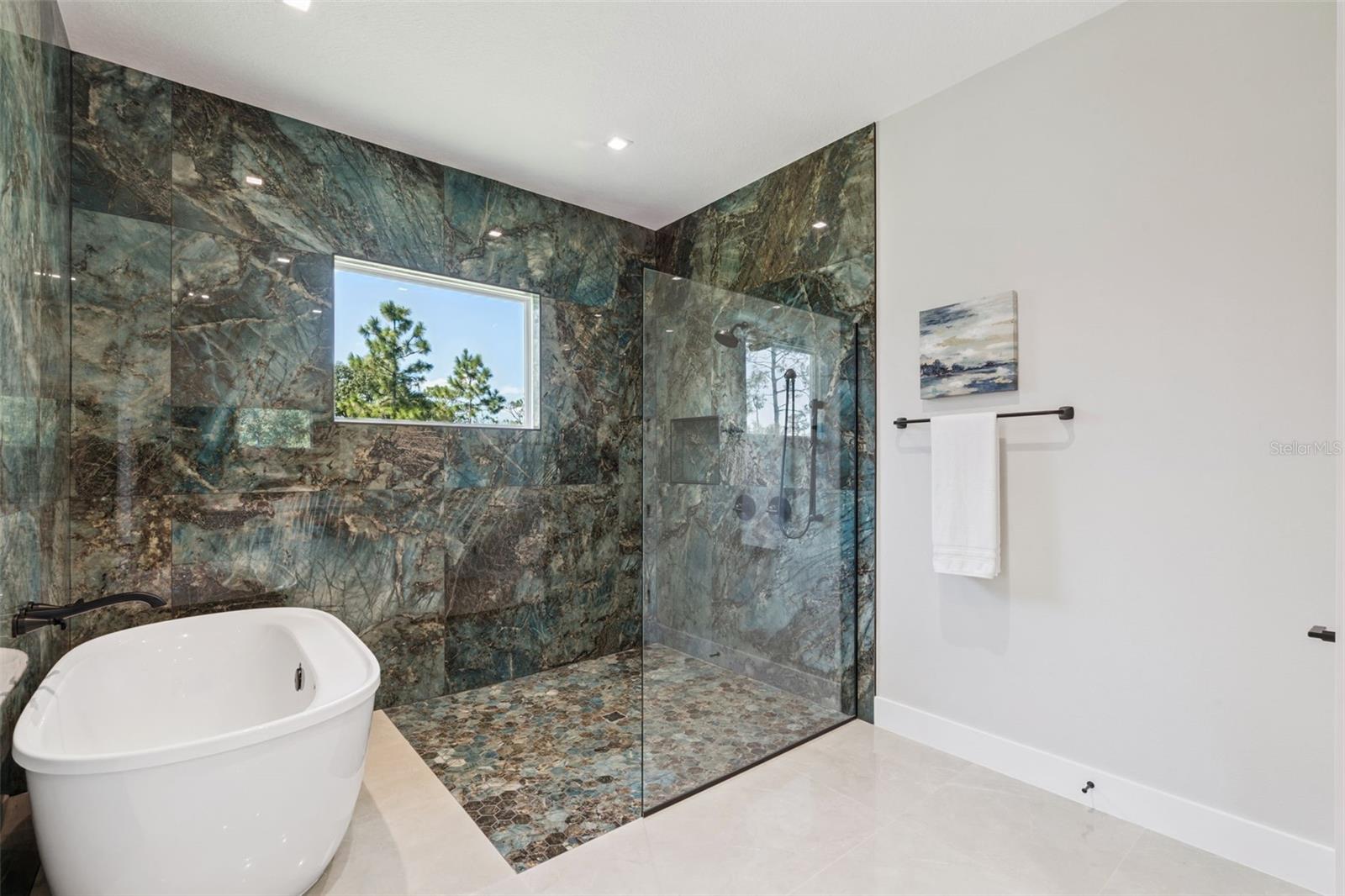 Image 4 of 59 For 20446 Quinlan Street