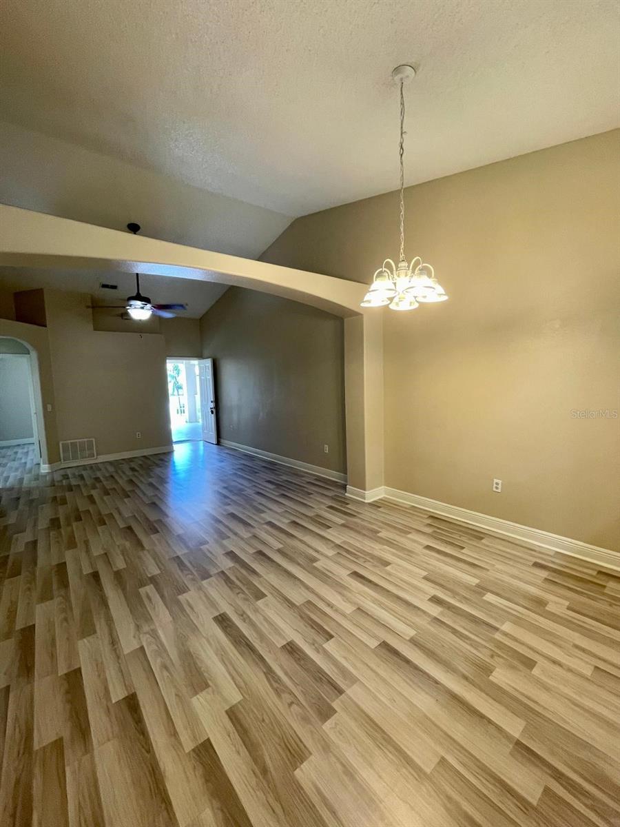 Image 12 of 19 For 13301 Fairway Glen Drive 203