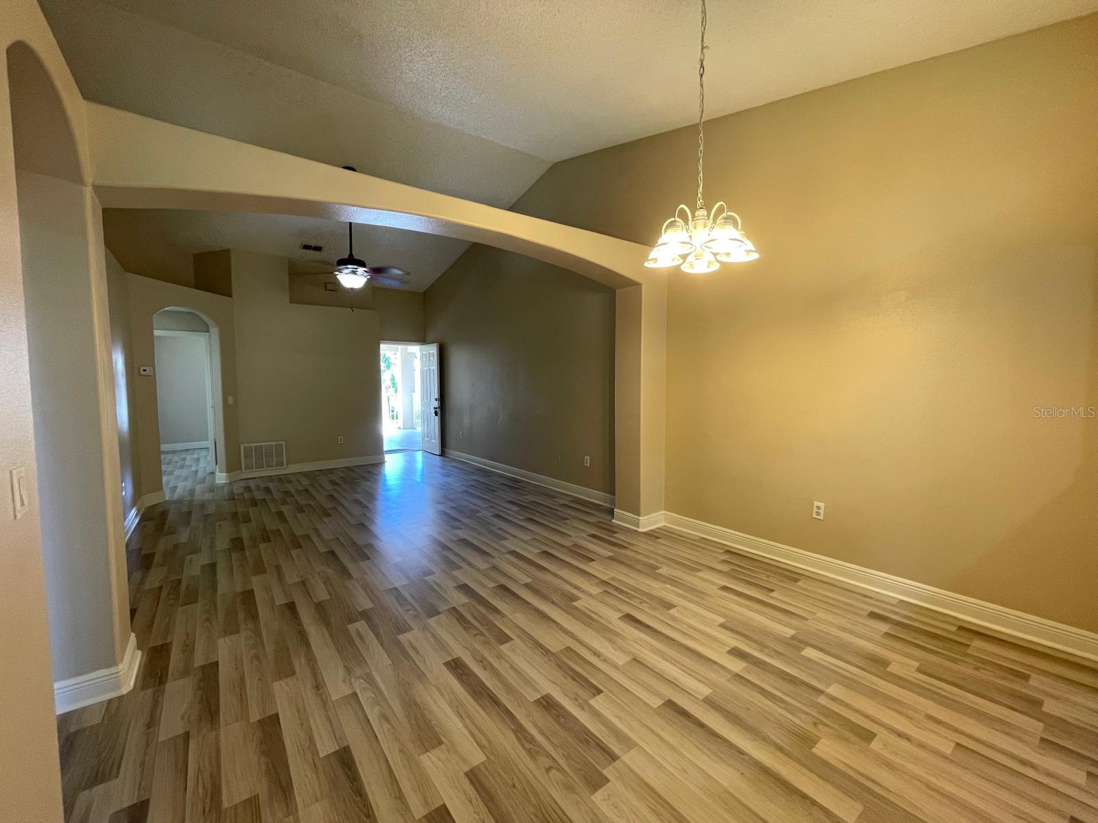 Image 13 of 19 For 13301 Fairway Glen Drive 203