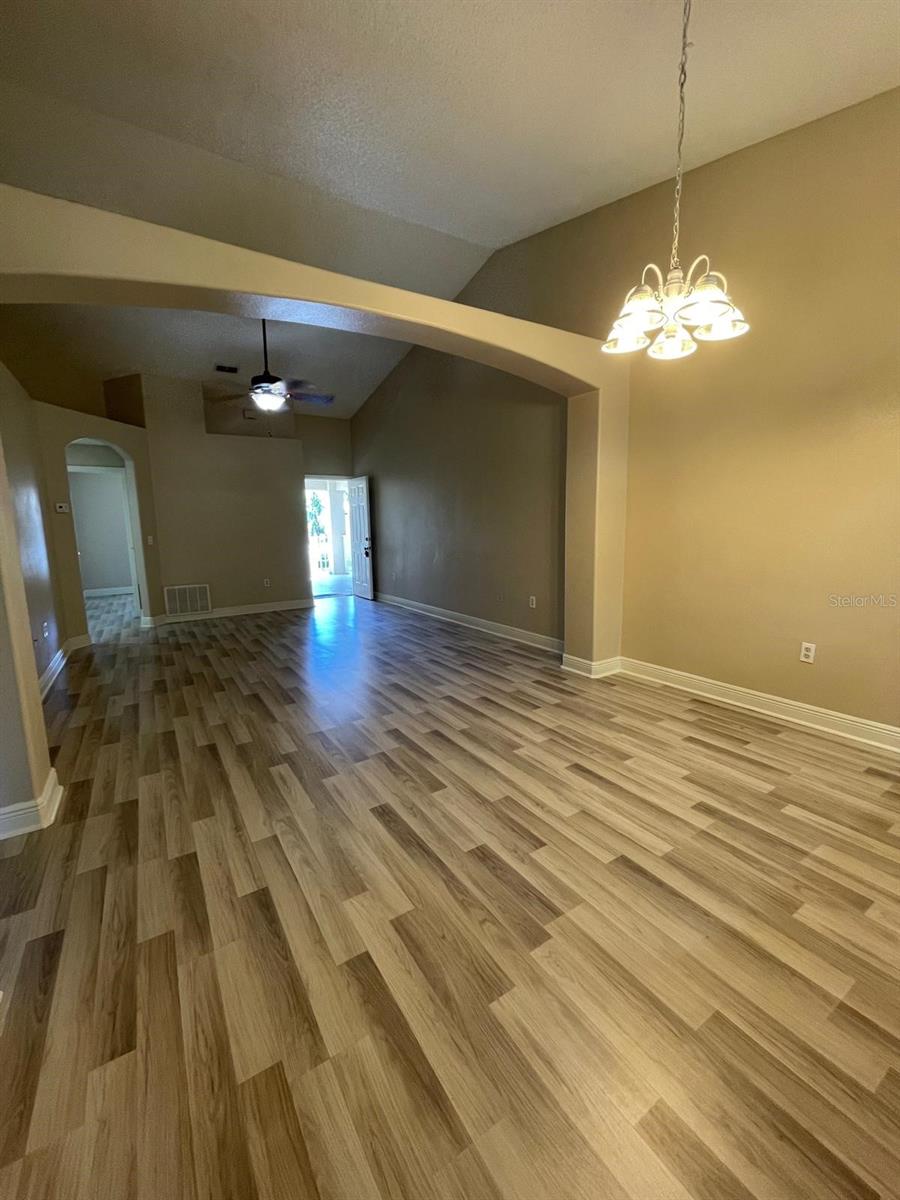 Image 2 of 19 For 13301 Fairway Glen Drive 203