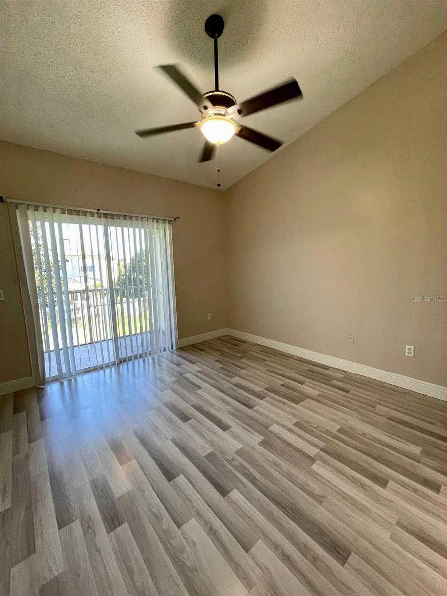 Image 9 of 19 For 13301 Fairway Glen Drive 203