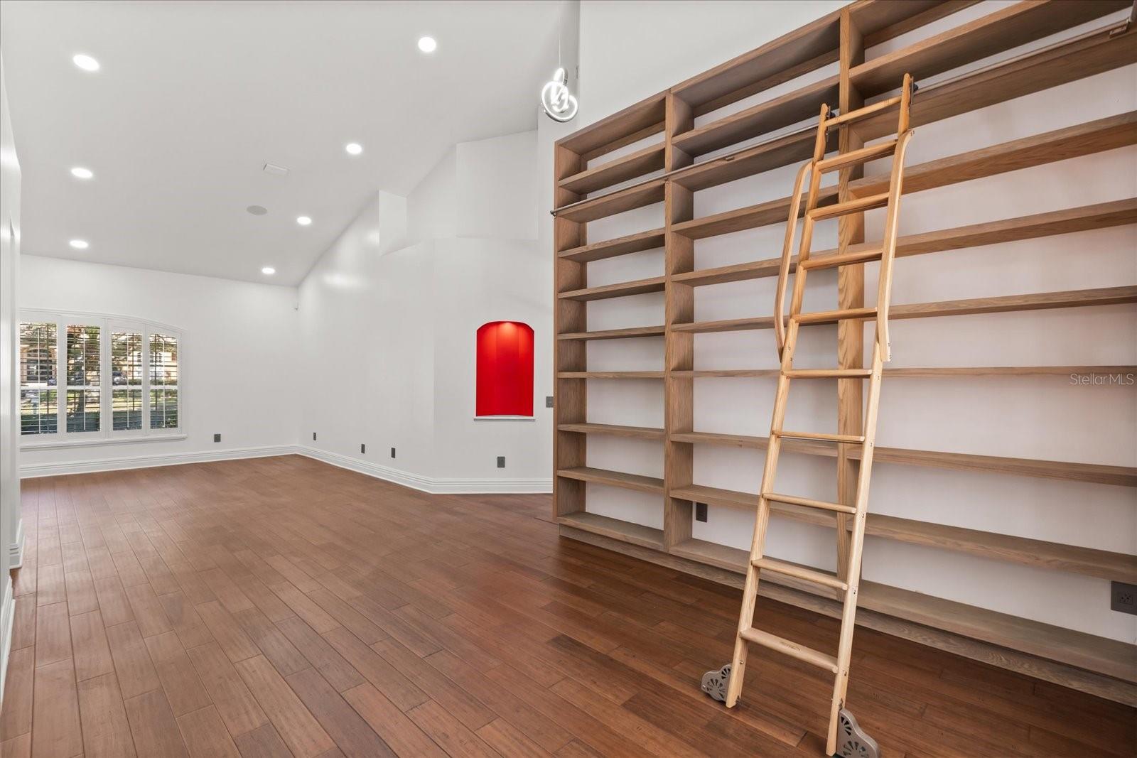 Image 21 of 51 For 1293 Prince Court