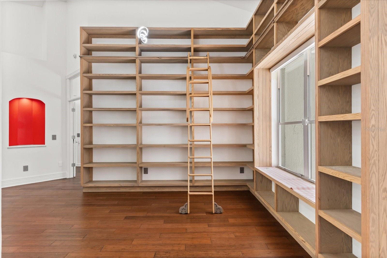 Image 23 of 51 For 1293 Prince Court