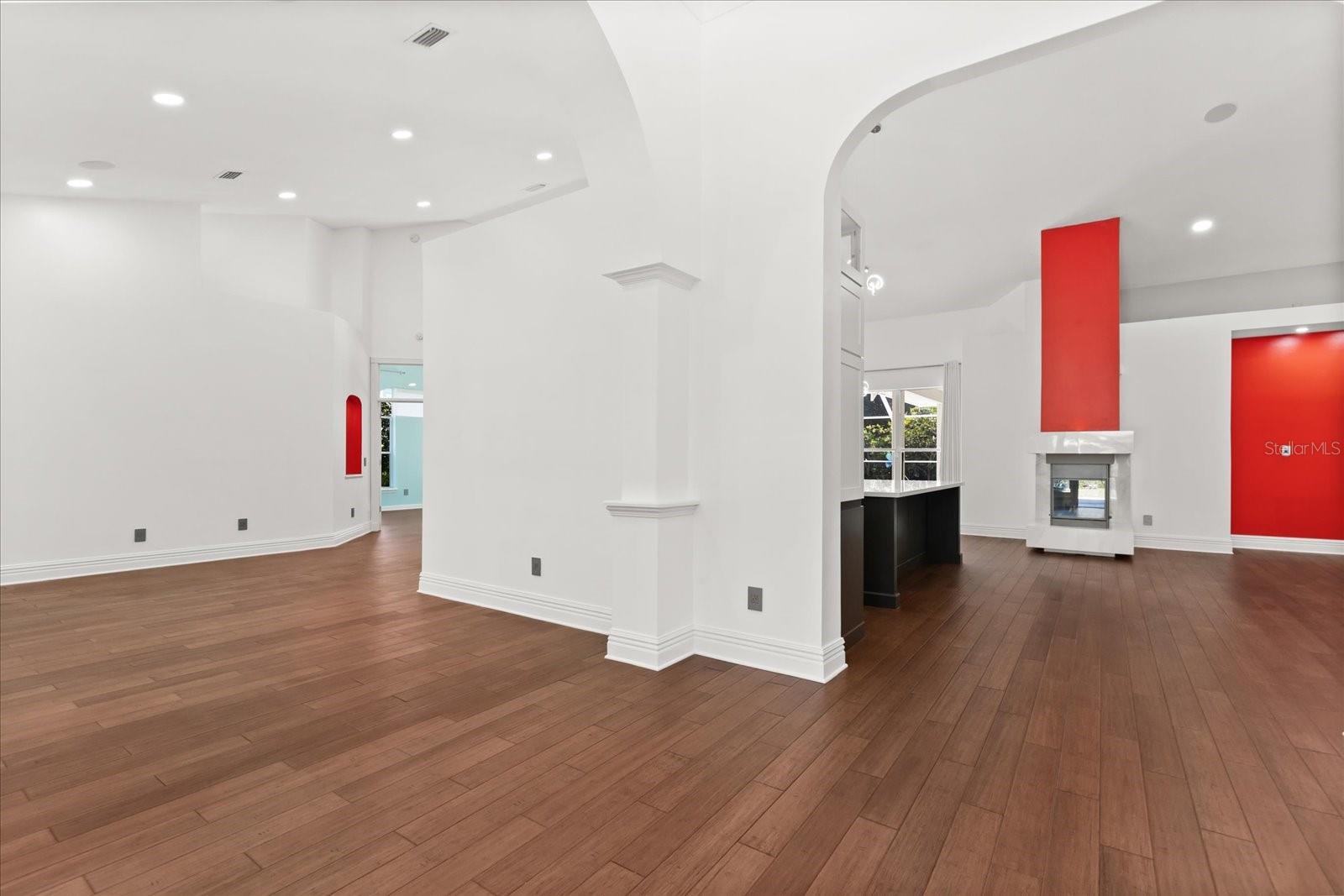 Image 4 of 51 For 1293 Prince Court