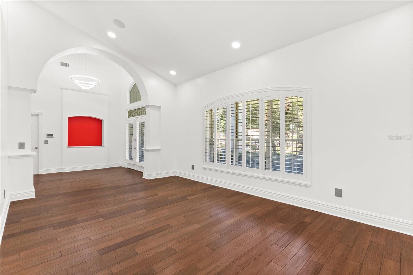 Image 6 of 51 For 1293 Prince Court