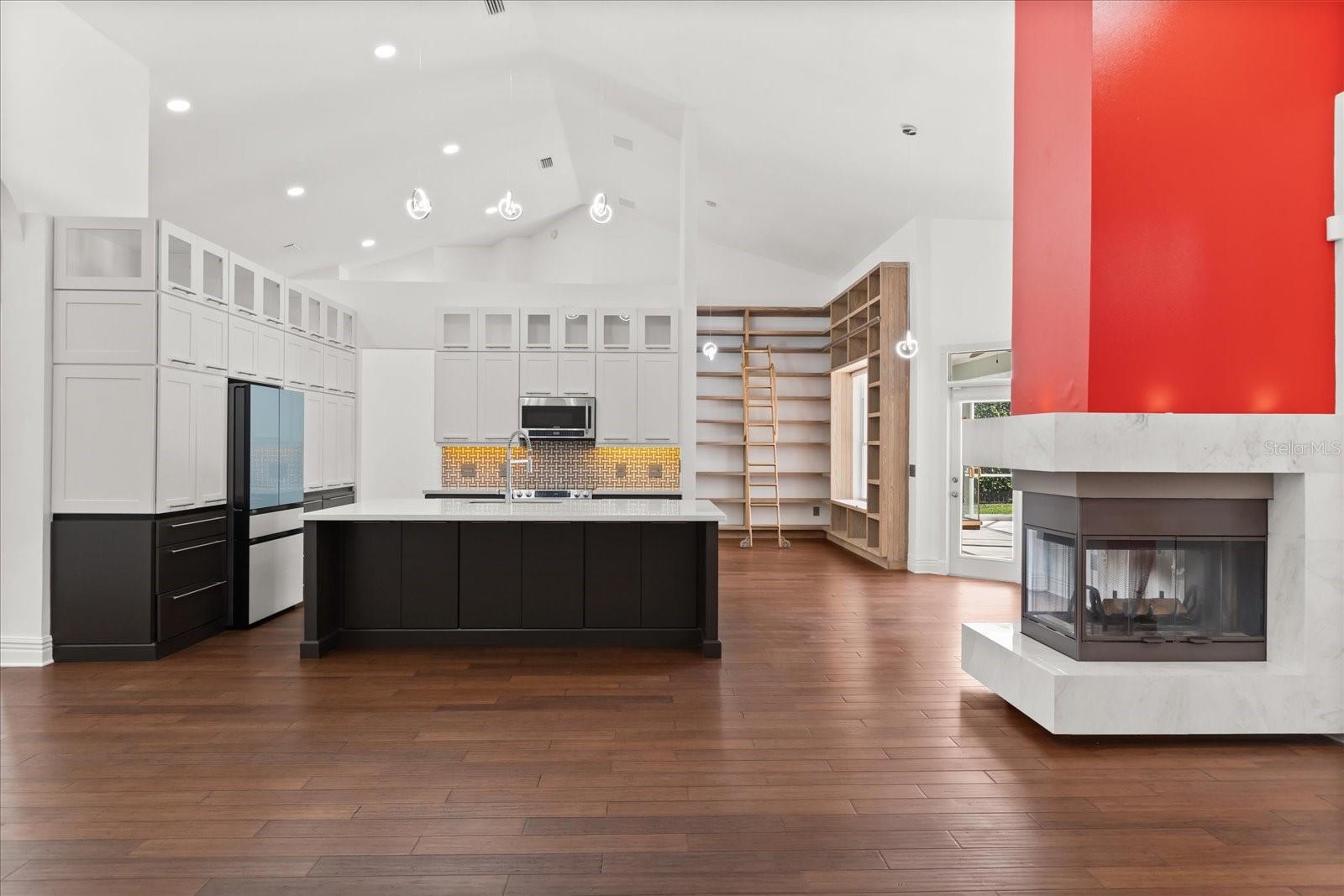 Image 8 of 51 For 1293 Prince Court