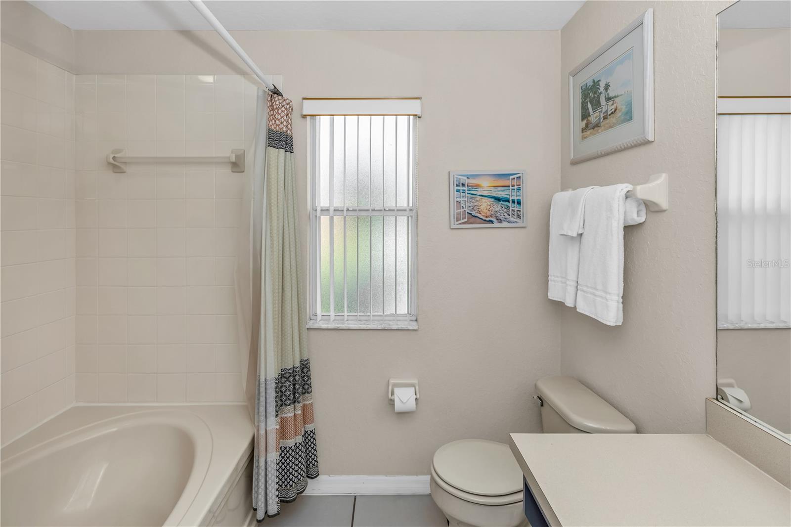 Image 24 of 39 For 712 Calabria Avenue