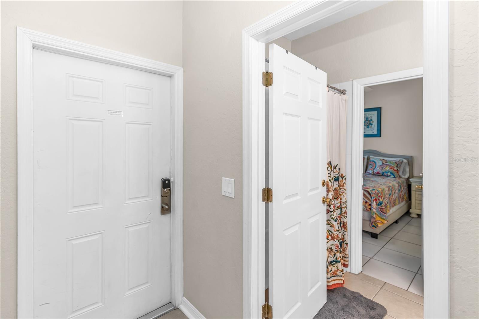 Image 3 of 39 For 712 Calabria Avenue