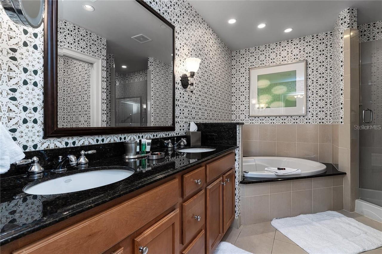 Image 9 of 14 For 8495 Miracle Drive 309