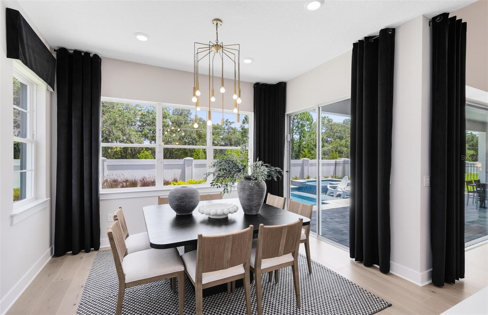 Image 24 of 54 For 4608 Golden Birch Avenue