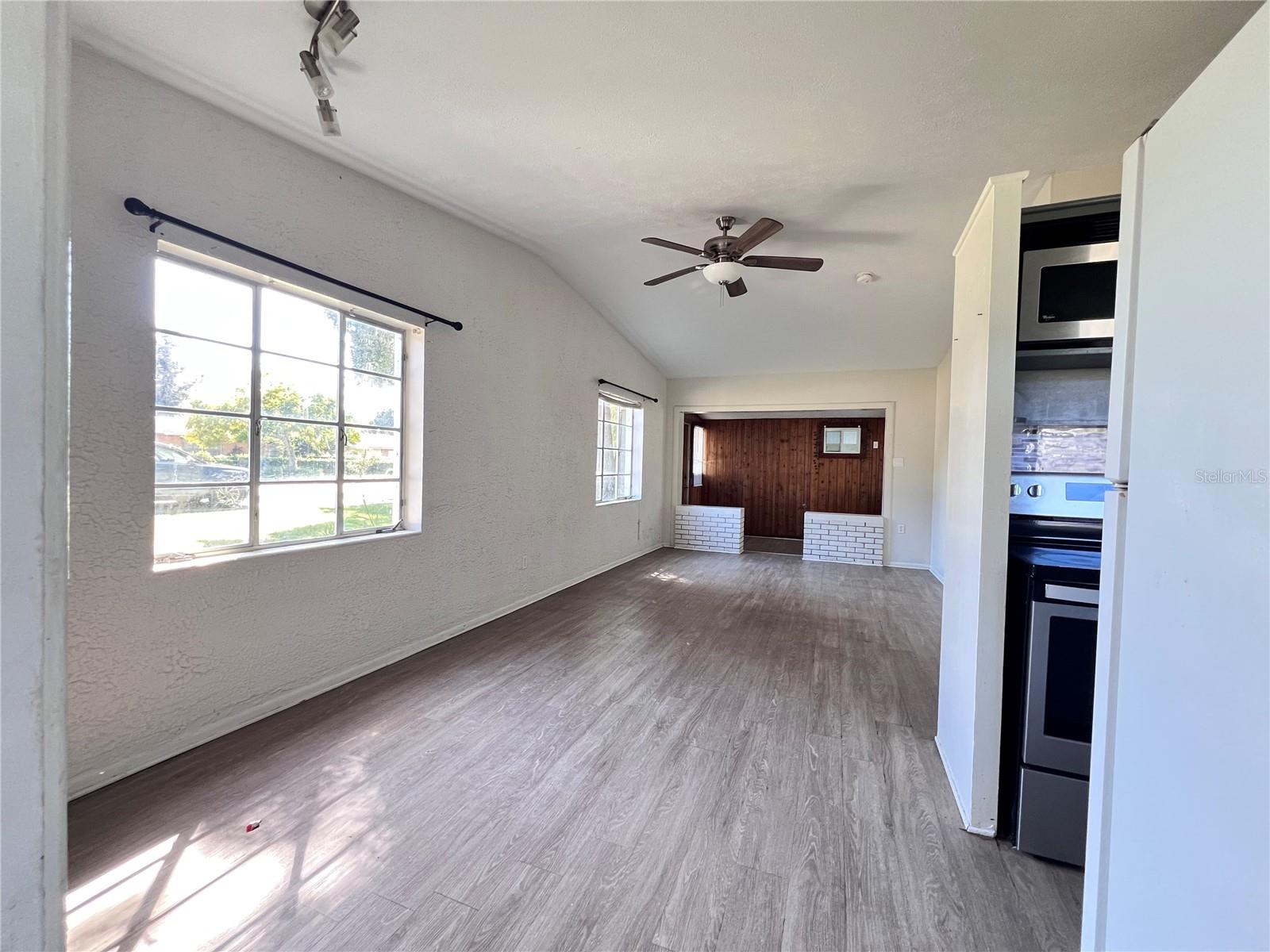 Image 3 of 10 For 3911 Lake Margaret Drive