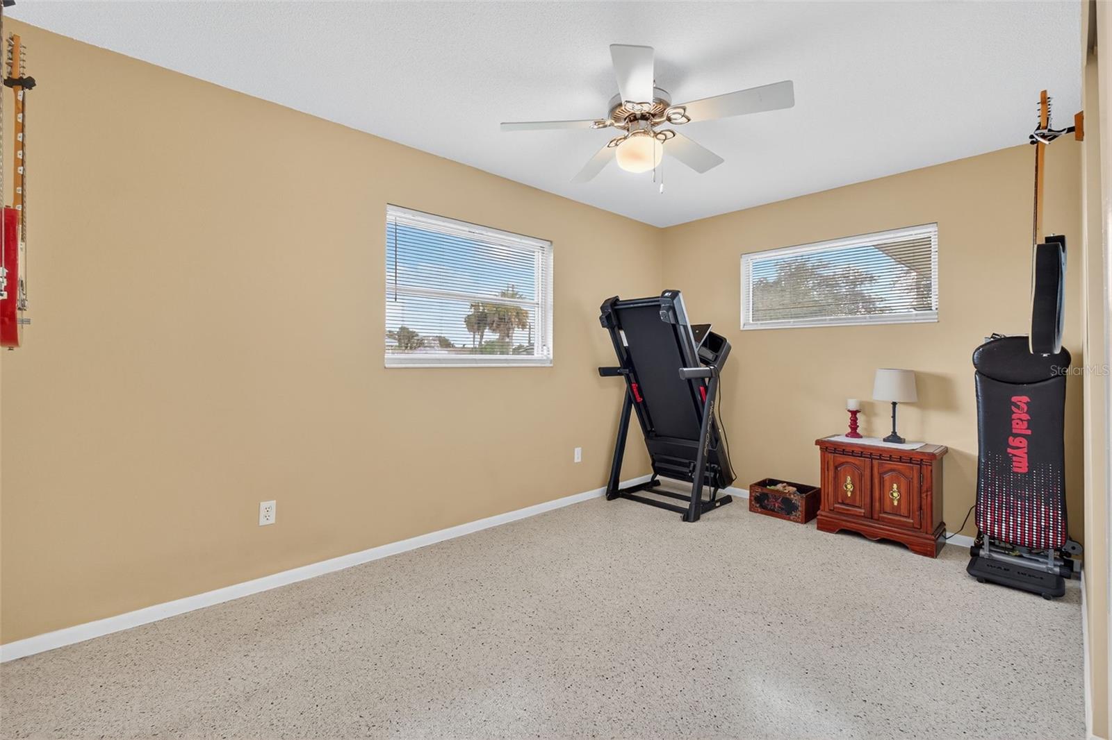 Image 23 of 38 For 535 Barrett Drive