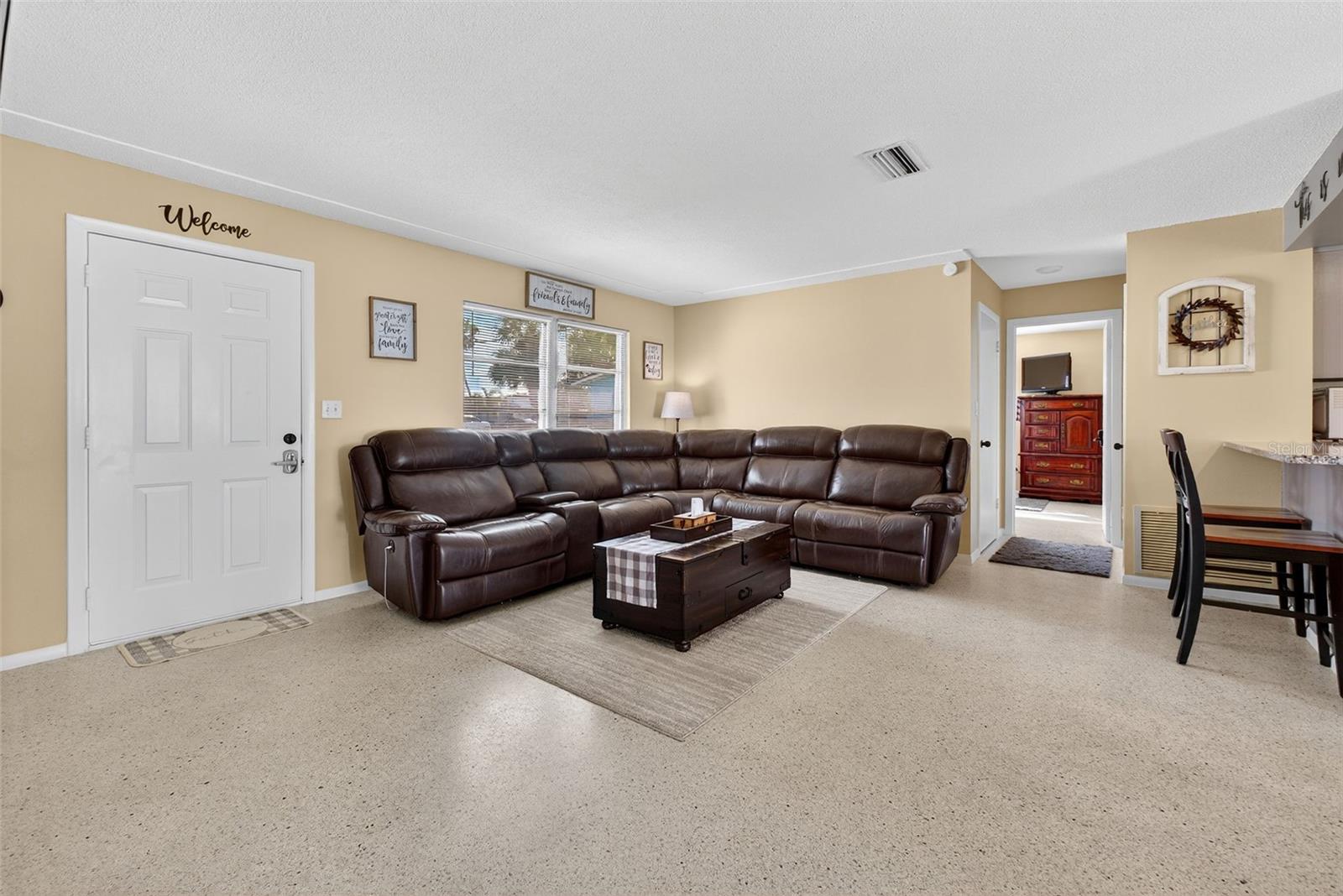 Image 7 of 38 For 535 Barrett Drive