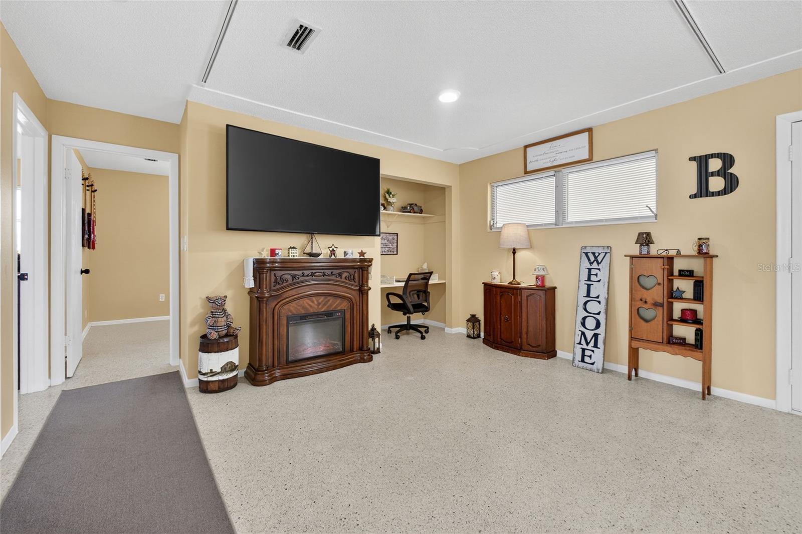 Image 8 of 38 For 535 Barrett Drive