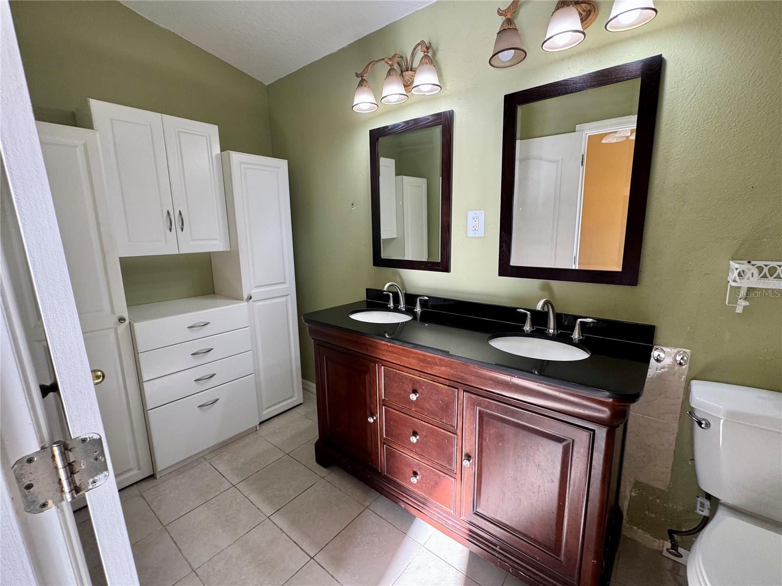 Image 13 of 23 For 242 Tuscany Pointe Avenue
