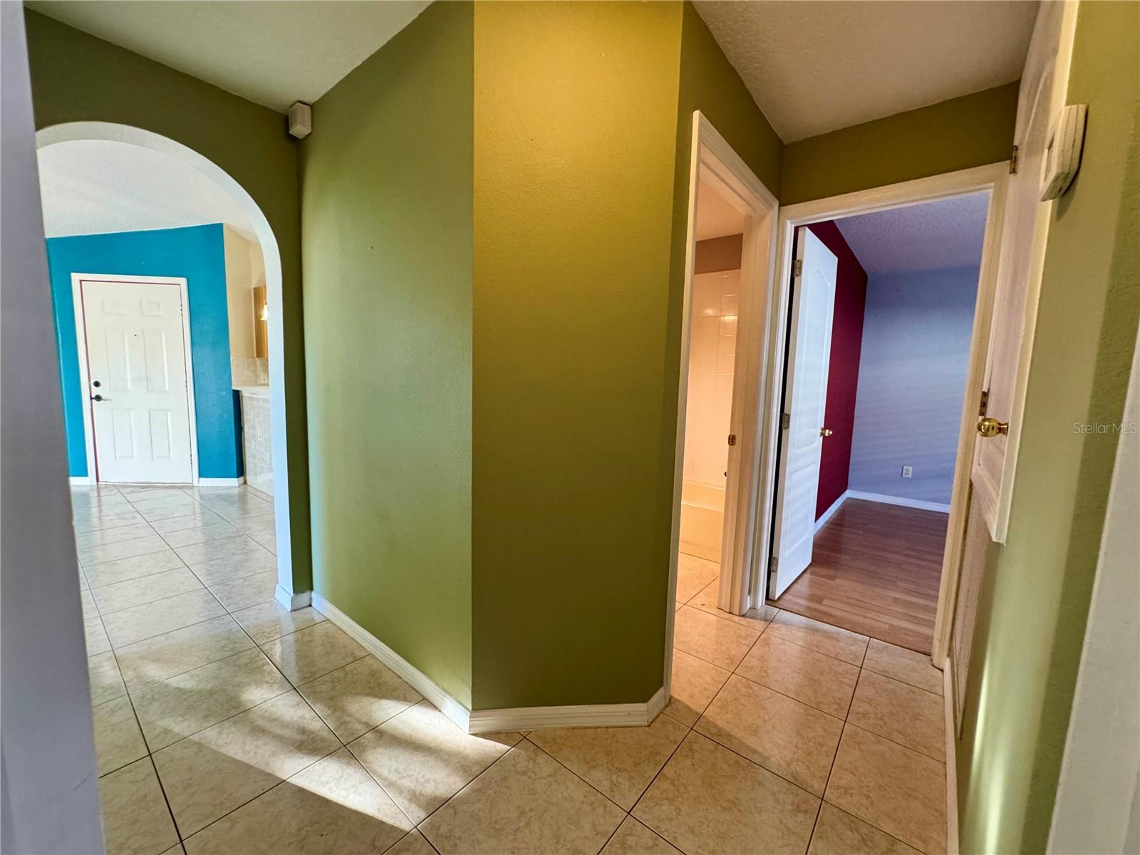 Image 14 of 23 For 242 Tuscany Pointe Avenue