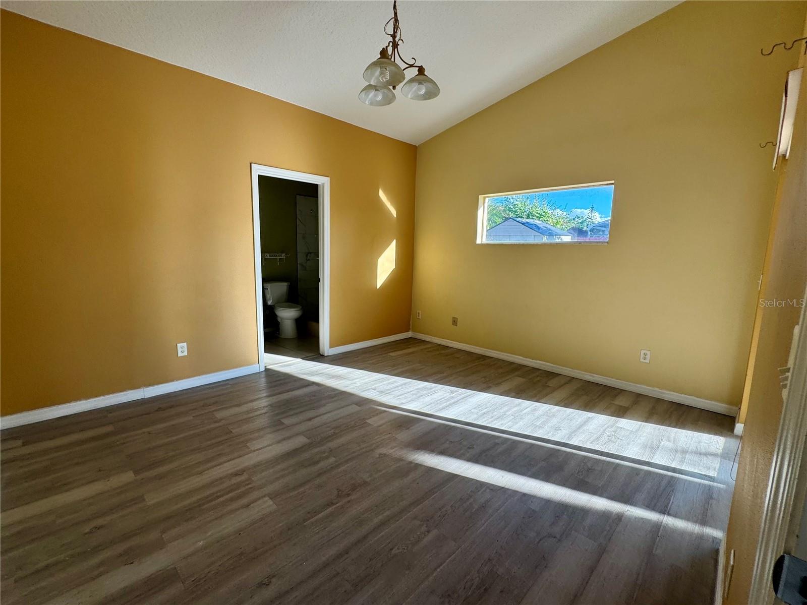 Image 9 of 23 For 242 Tuscany Pointe Avenue