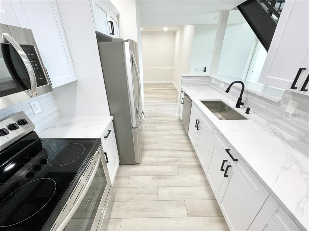 Image 5 of 23 For 4221 Spruce Street 2401