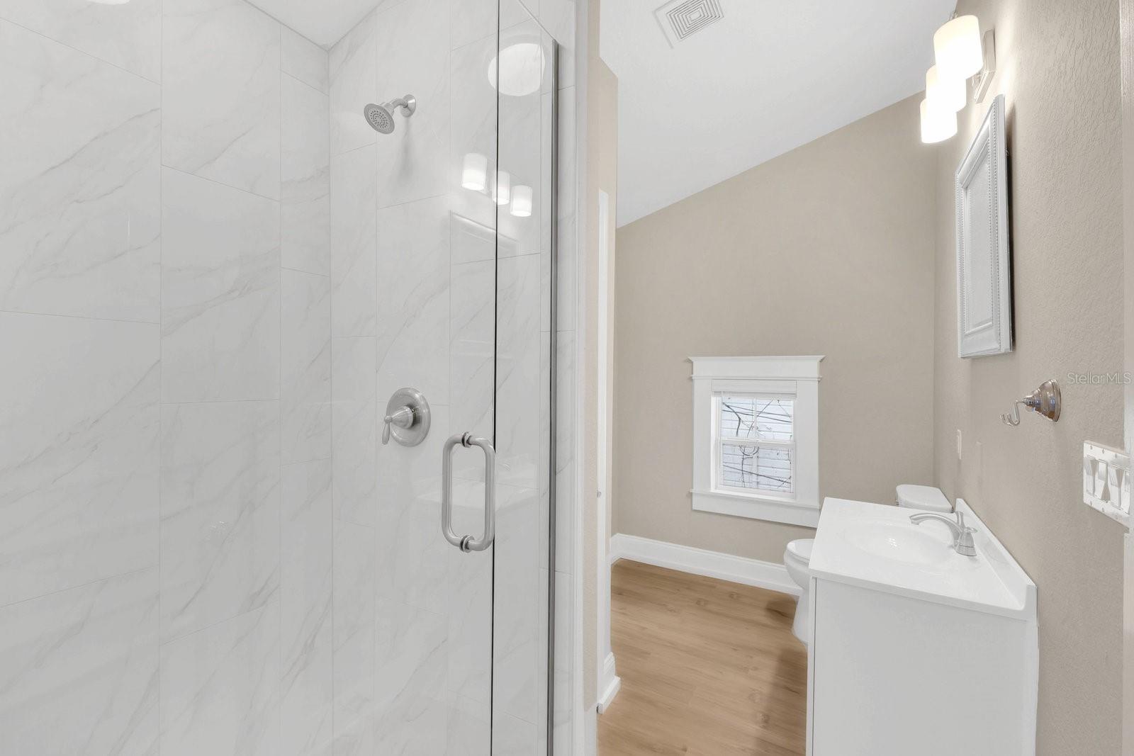 Image 13 of 22 For 614 Anderson Street