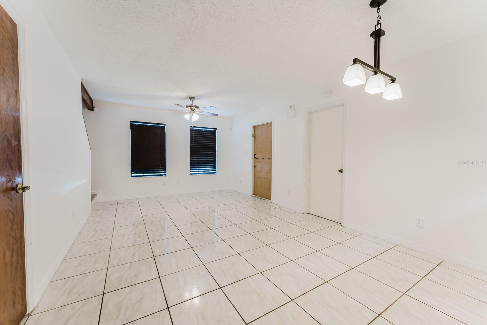 Image 17 of 26 For 508 Cottonwood Drive