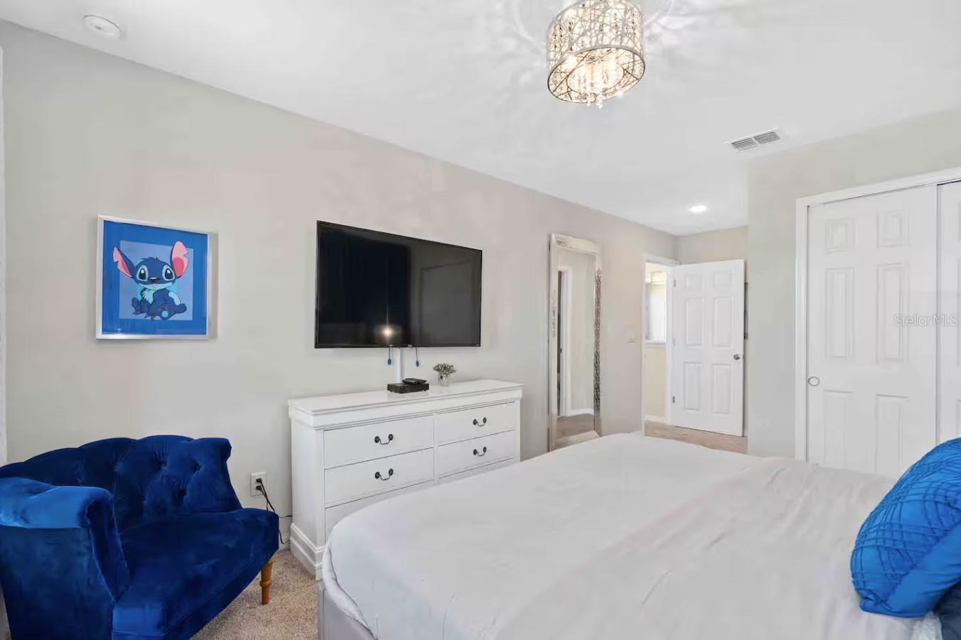 Image 21 of 41 For 1604 Carey Palm Circle