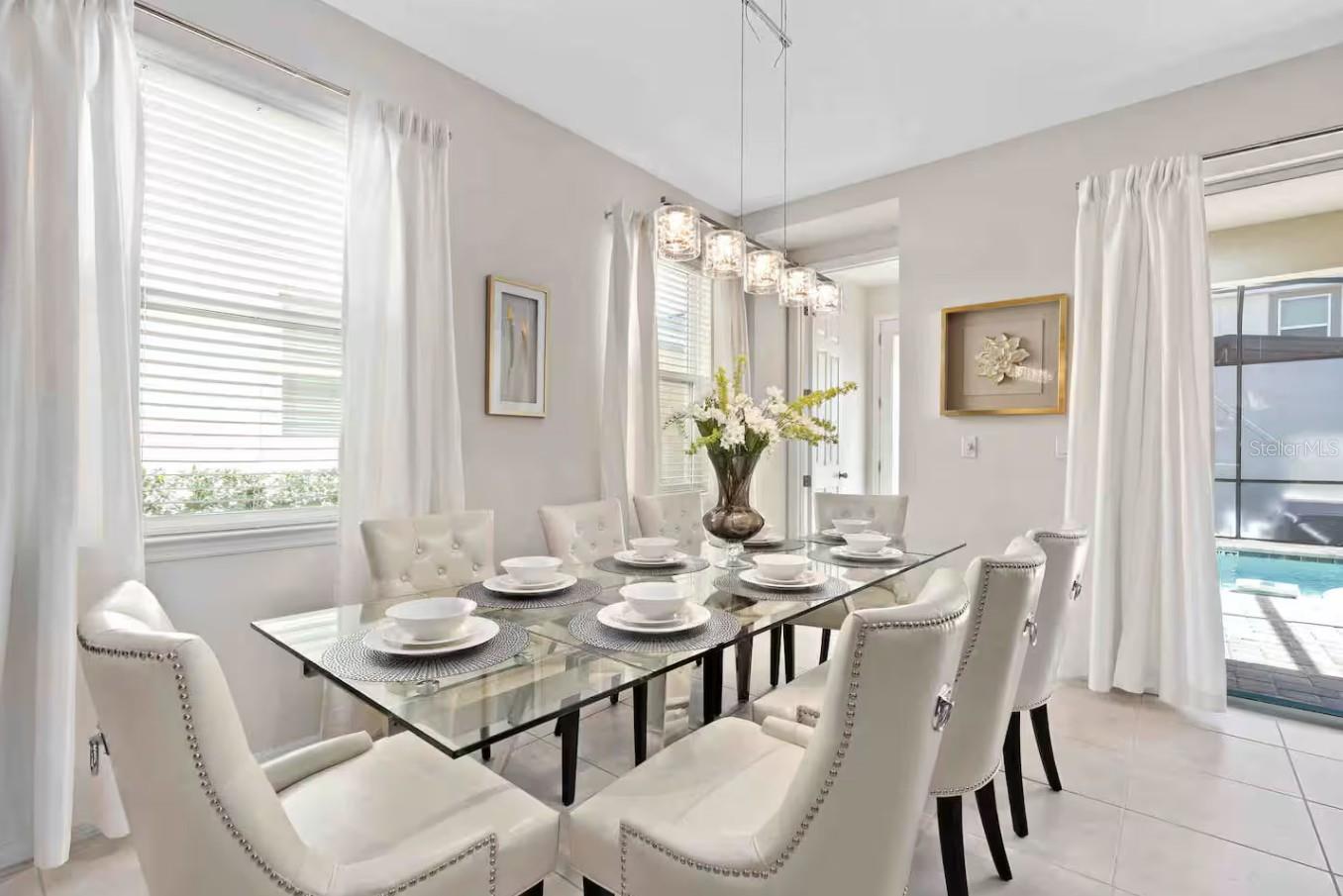 Image 9 of 41 For 1604 Carey Palm Circle