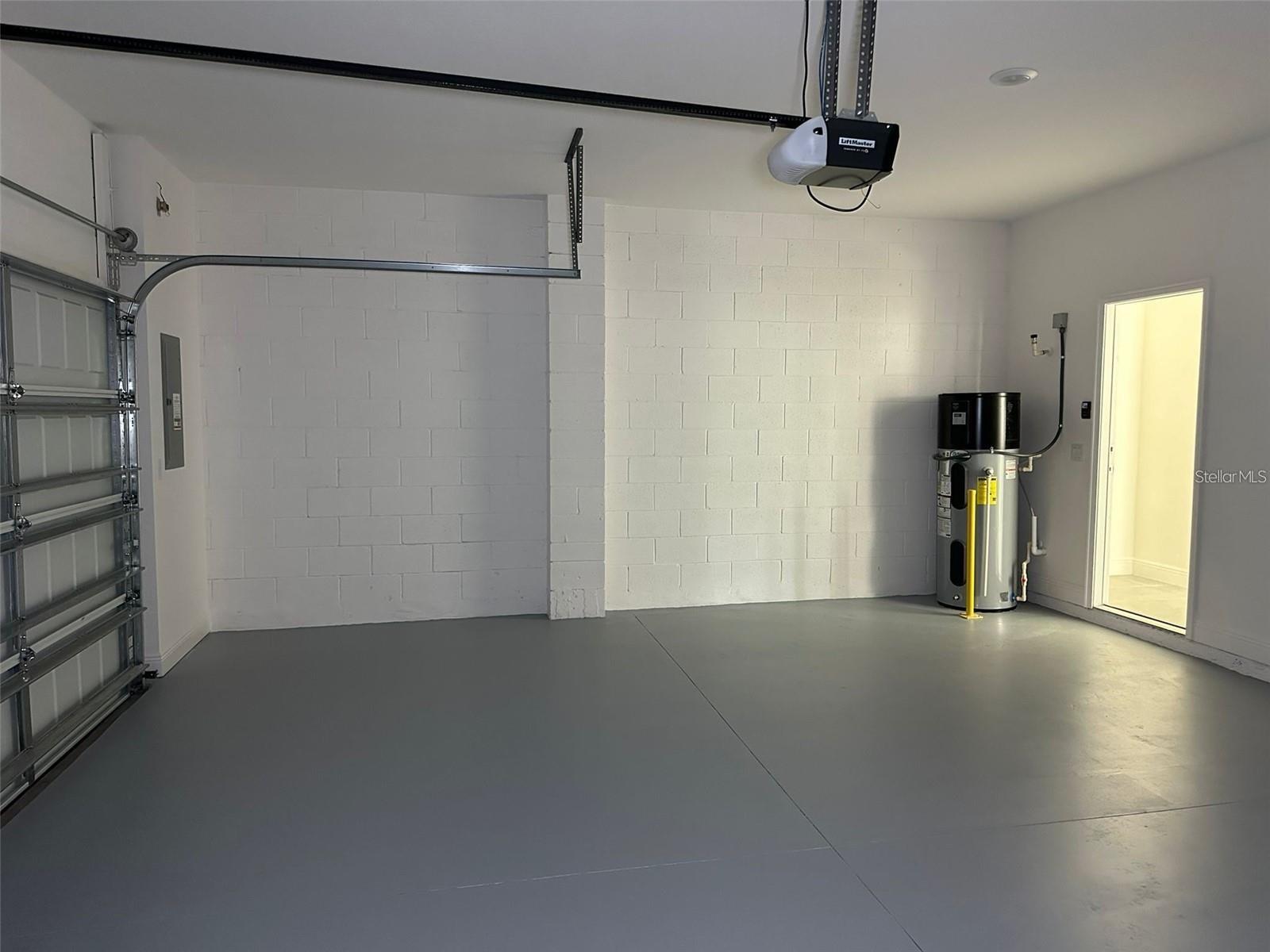 Image 14 of 23 For 4806 Praire Preserverun