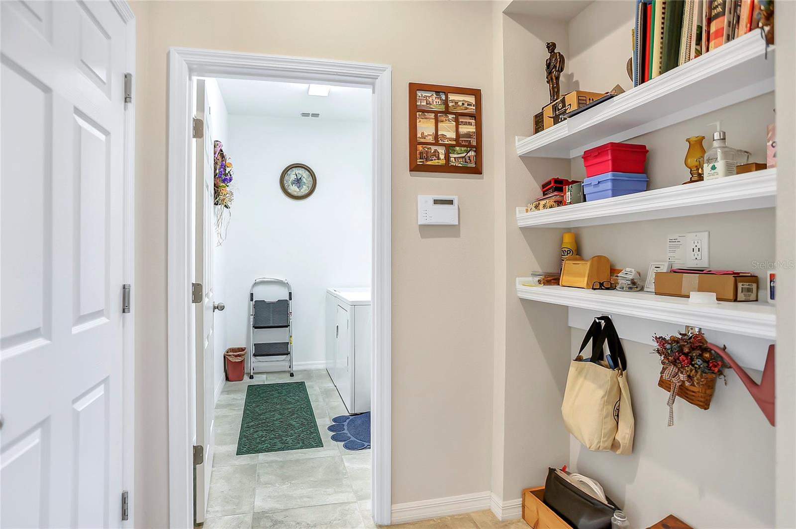 Image 15 of 39 For 2368 Oxmoor Drive