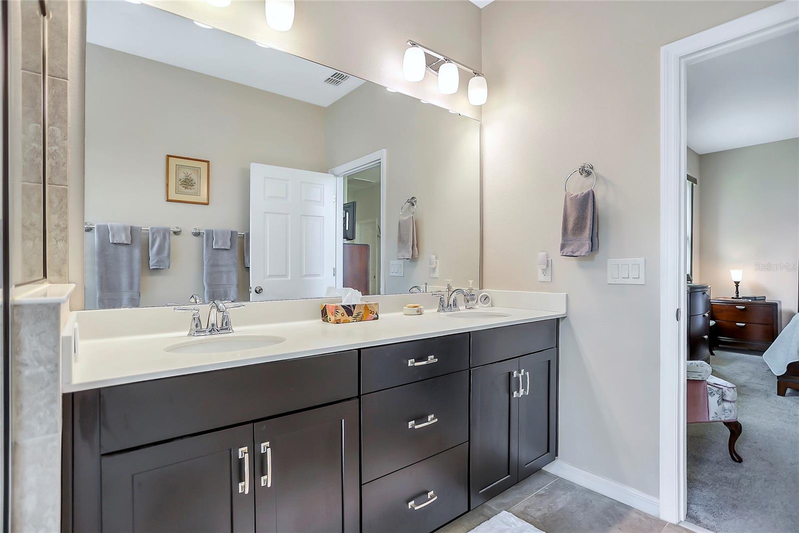 Image 20 of 39 For 2368 Oxmoor Drive