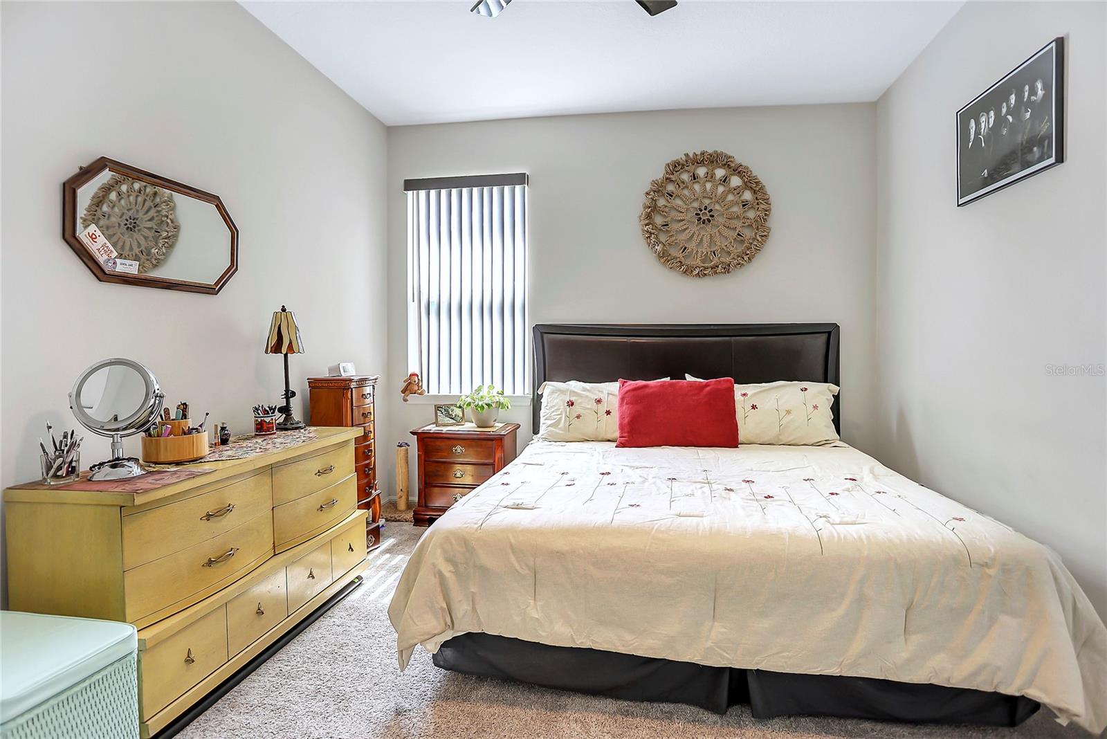 Image 21 of 39 For 2368 Oxmoor Drive